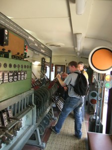 Besucher im Lehrstellwerk am Aktionstag am 22. Mai 2011