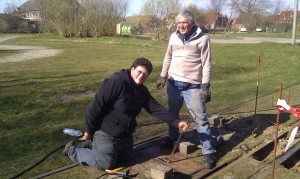 Reparatur eines Weichenantriebes der Straßenbahn