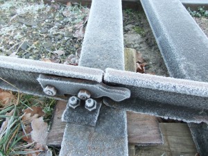 Eingefrorene Feldbahngleise Frost auf Feldbahngleis