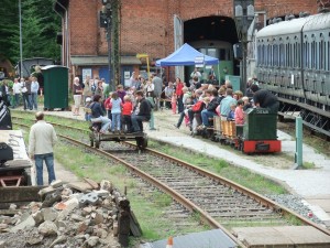 Feldbahn und Draisine