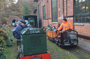 Zugbegegnung Feldbahn Zugbegegnung Feldbahn