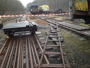 Feldbahngleise, lose hingelegt