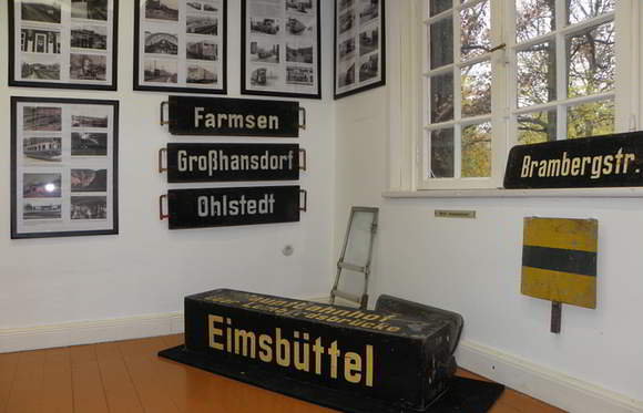 Nahverkehrsmuseum Kleinbahnhof Wohldorf, Ausstellungsraum